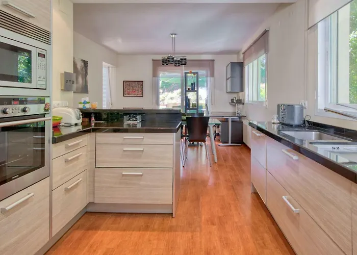 Pomelo By Interhome *